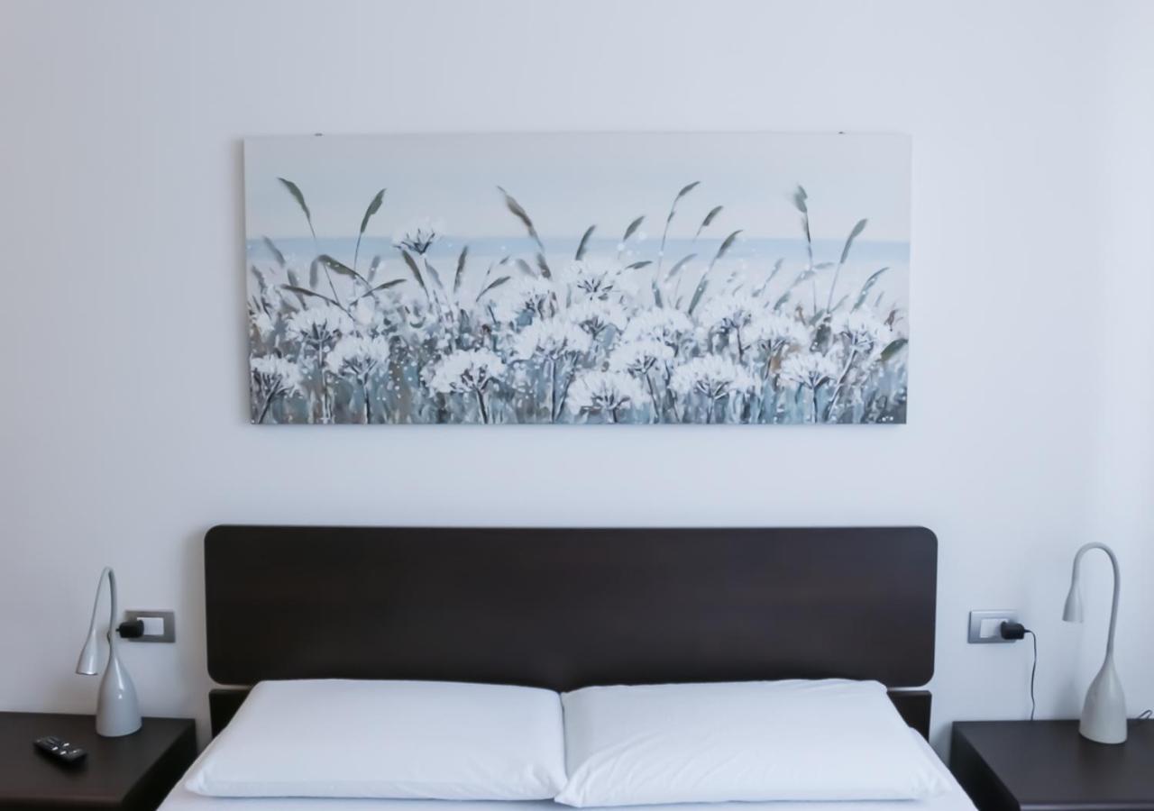 Bmp Apartment Atmosphere 2 Centrale, Vista Mare, Parcheggio Riccione Extérieur photo