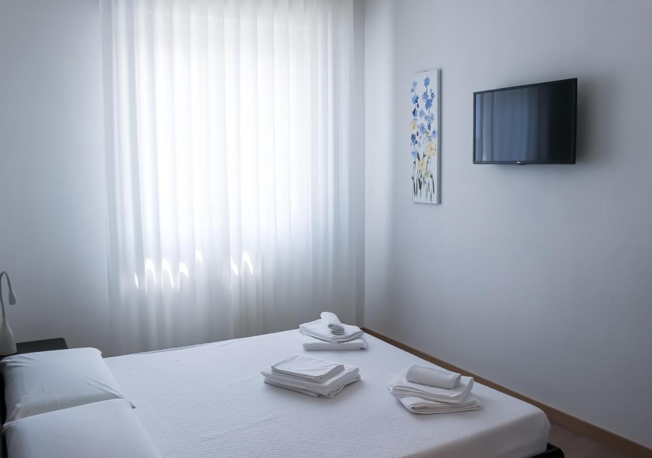 Bmp Apartment Atmosphere 2 Centrale, Vista Mare, Parcheggio Riccione Extérieur photo