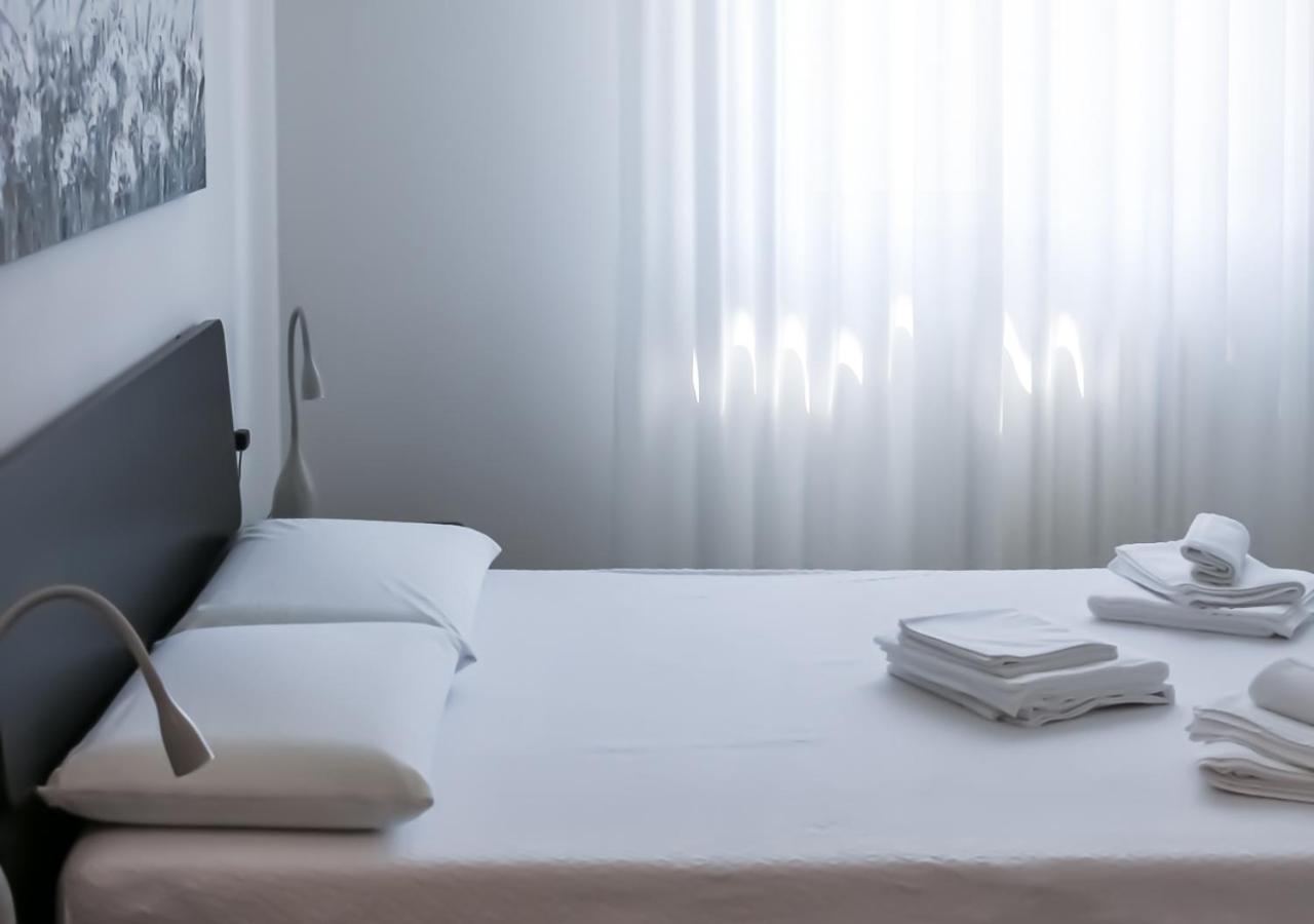 Bmp Apartment Atmosphere 2 Centrale, Vista Mare, Parcheggio Riccione Extérieur photo